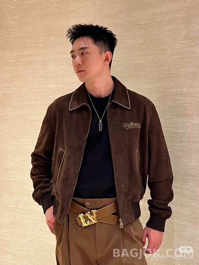 루이비통 루이비통 스웨이드 뷔통 자수 봄버 자켓 상세 이미지