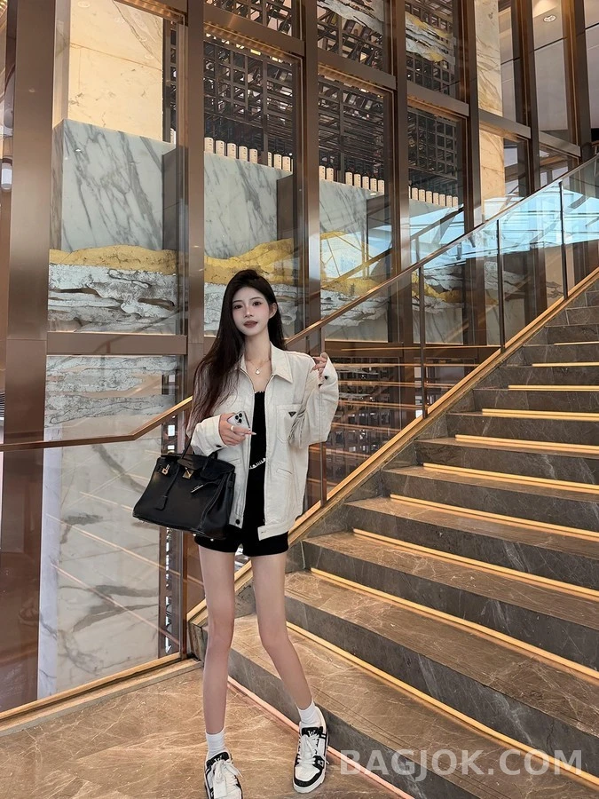 프라다 프라다 삼각 로고 코튼 블렌드 자켓 상세 이미지