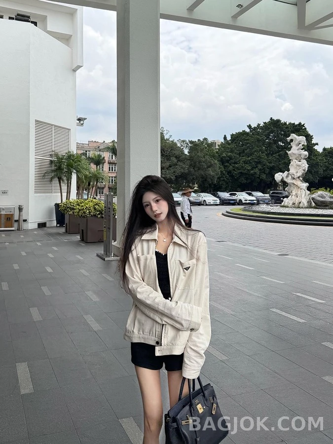 프라다 프라다 삼각 로고 코튼 블렌드 자켓 상세 이미지