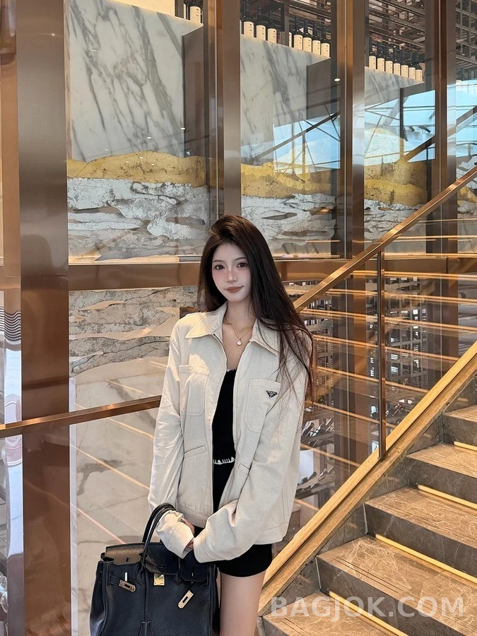 프라다 프라다 삼각 로고 코튼 블렌드 자켓 상세 이미지