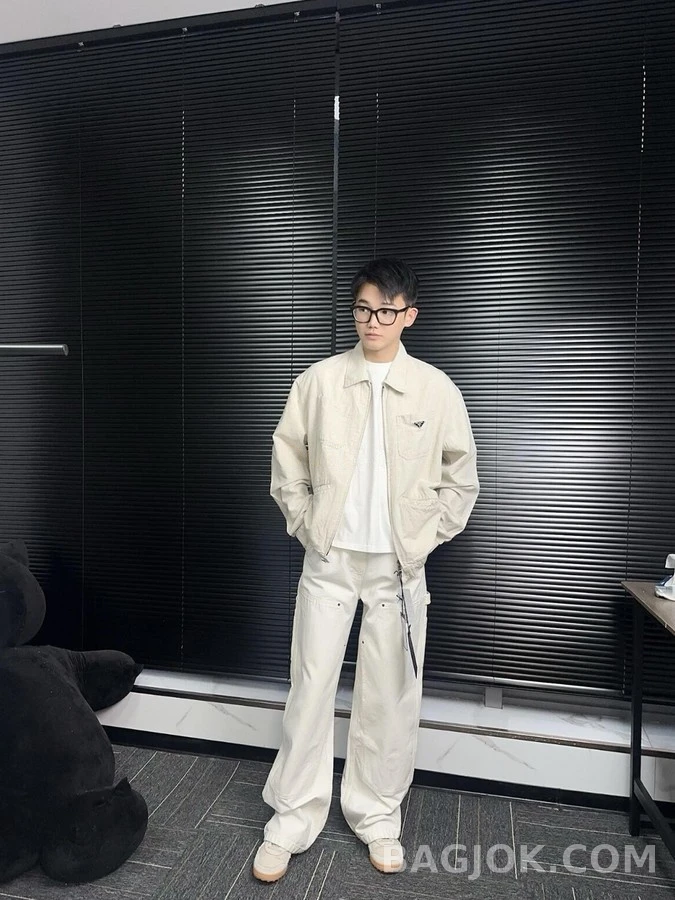 프라다 프라다 삼각 로고 코튼 블렌드 자켓 상세 이미지