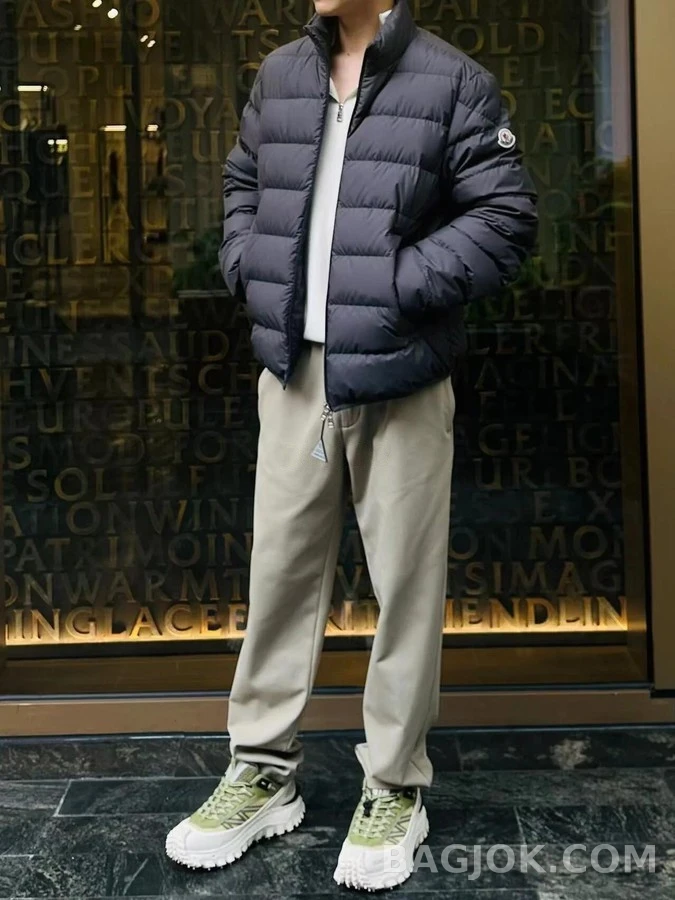 몽클레어 몽클레어 숏 패딩 자켓 상세 이미지