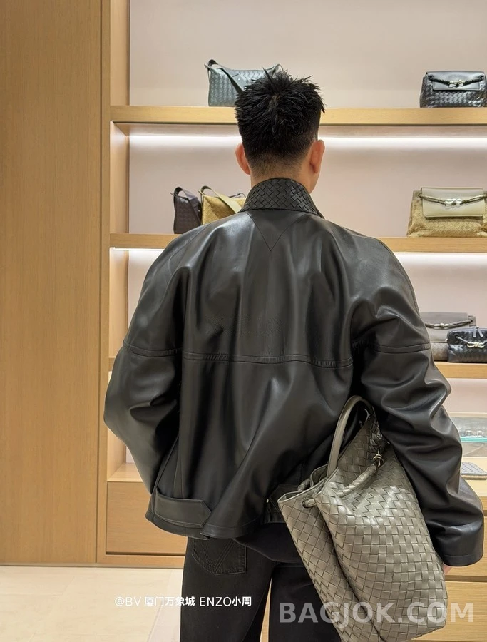 보테가베네타 보테가 베네타 인트레치아토 스탠드넥 레더 자켓 상세 이미지