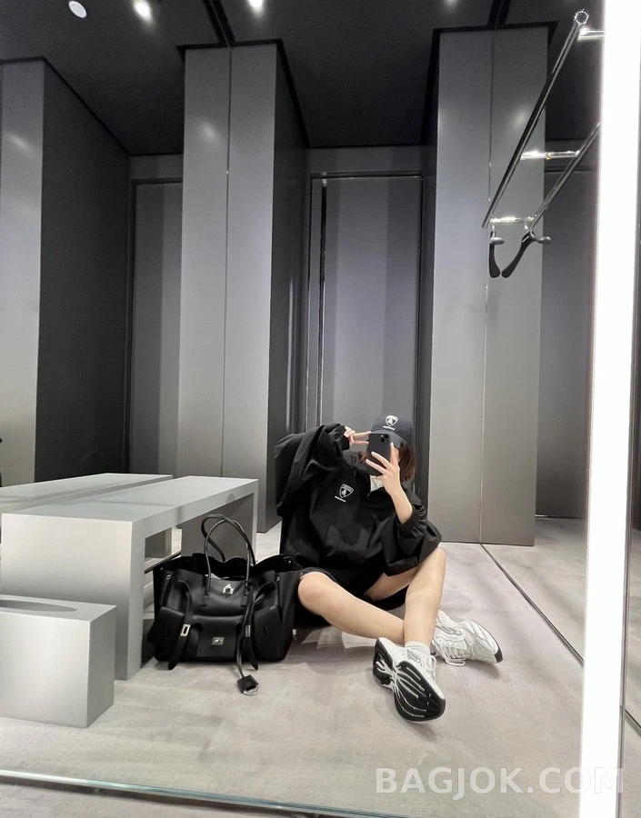 발렌시아가 발렌시아가 람보르기니 자수 자켓 상세 이미지