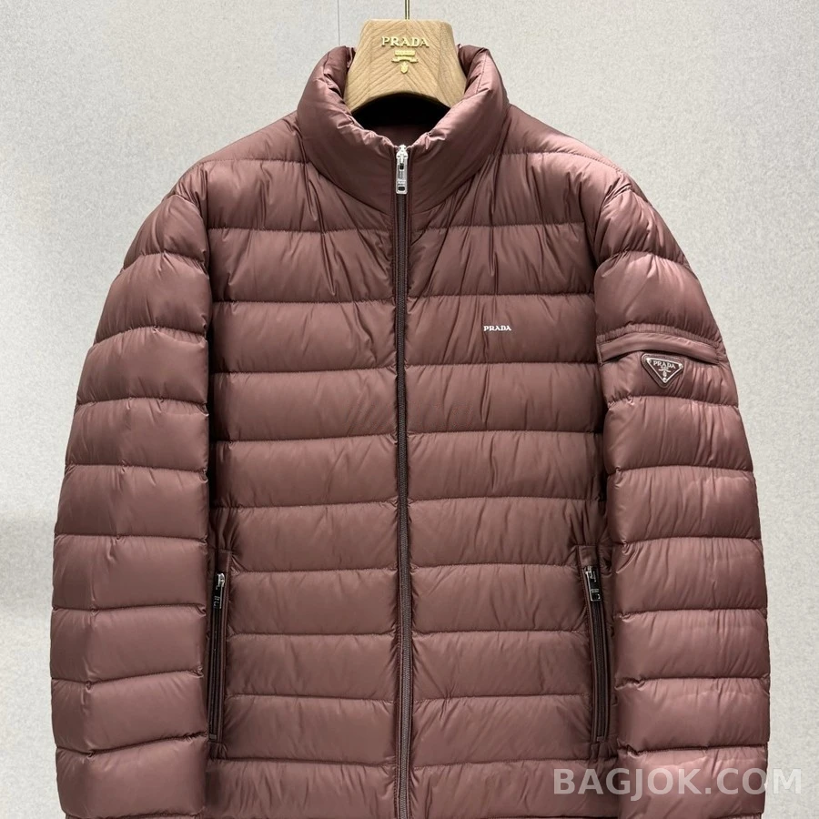 프라다 프라다 경량 퀼팅 패딩 상세 이미지