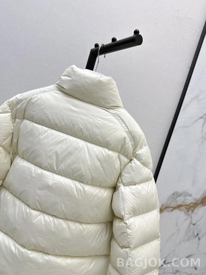 몽클레어 몽클레어 스탠드넥 숏 패딩 자켓 아이보리 상세 이미지