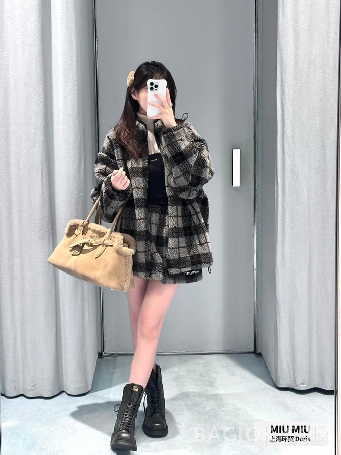 미우미우 미우미우 격자무늬 플리스 스탠드넥 자켓 상세 이미지