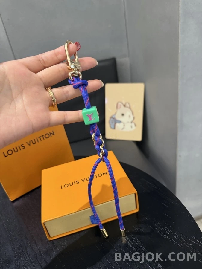 루이비통 루이비통 Knot 로프 키링 상세 이미지