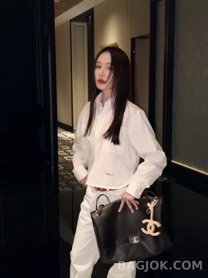 샤넬 샤넬 가죽 참 상세 이미지