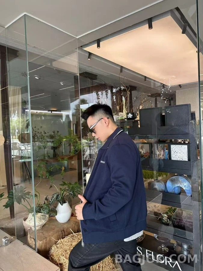 미우미우 미우미우 자수 피케 집업 니트 상세 이미지