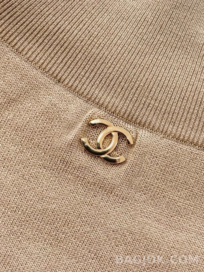 샤넬 샤넬 반집업 하이넥 니트 상세 이미지