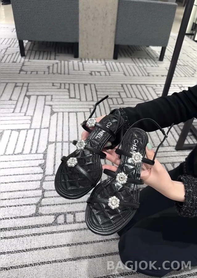 샤넬 샤넬 까멜리아 수정 힐 샌들 상세 이미지