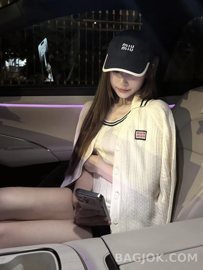 미우미우 미우미우 세일러 칼라 케이블 니트 가디건 상세 이미지