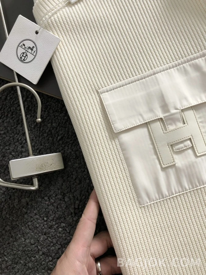 에르메스 에르메스 H 로고 디링 긴팔 티셔츠 상세 이미지