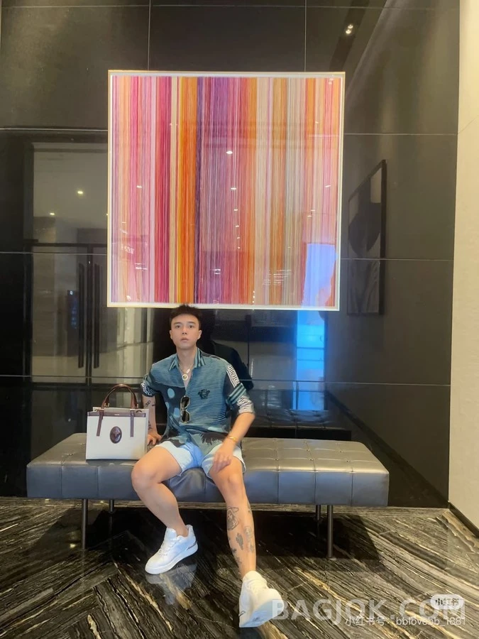 베르사체 베르사체 선셋 팜스 긴팔 티셔츠 상세 이미지
