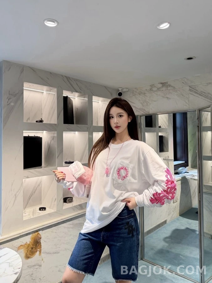 크롬하츠 크롬하츠 호스슈 크로스 긴팔 티셔츠 상세 이미지