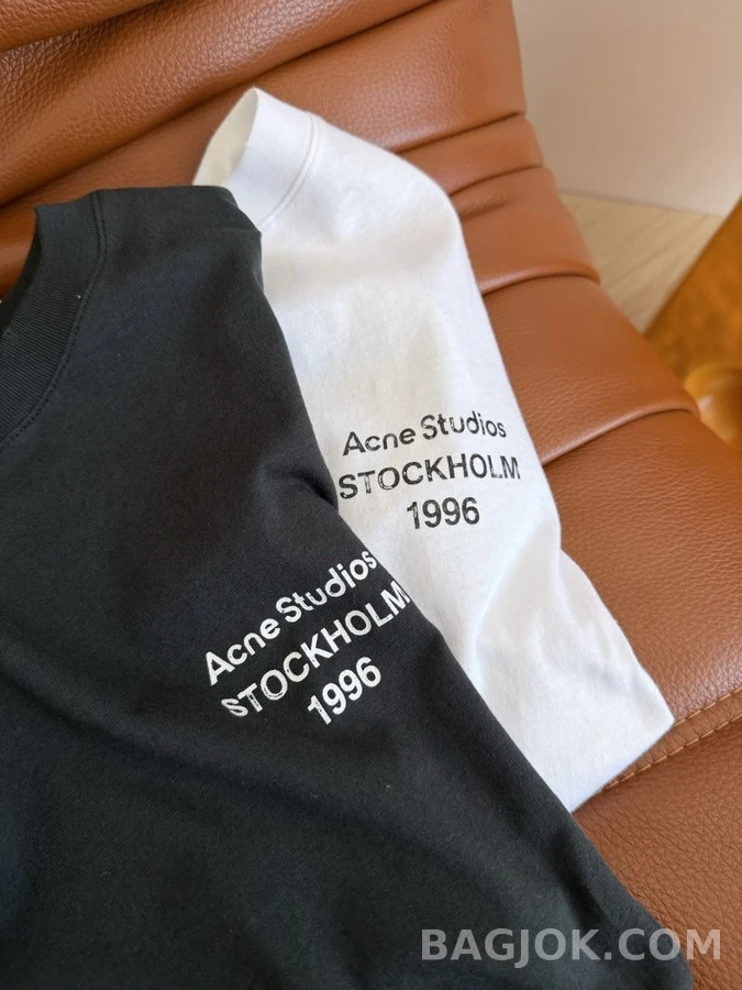 아크네 스튜디오 아크네 스튜디오 Acne Studios 레터링 긴팔 티셔츠 상세 이미지