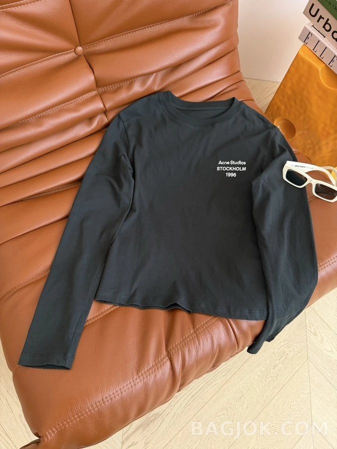 아크네 스튜디오 아크네 스튜디오 Acne Studios 레터링 긴팔 티셔츠 상세 이미지