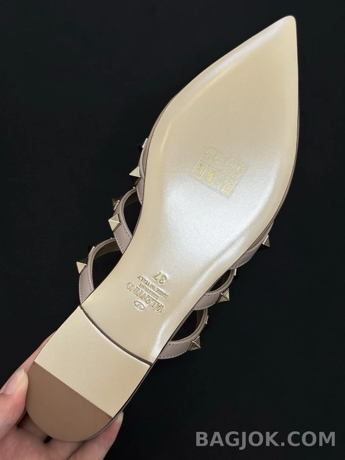 발렌티노 발렌티노 락스터드 포인티드 뮬 상세 이미지