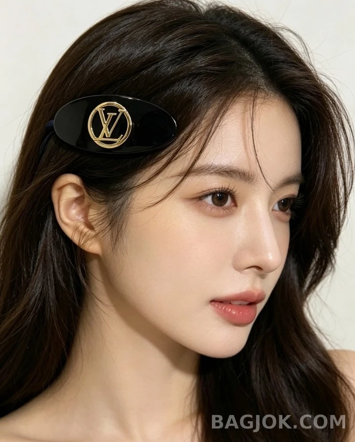 루이비통 루이비통 로고 헤어클립 상세 이미지