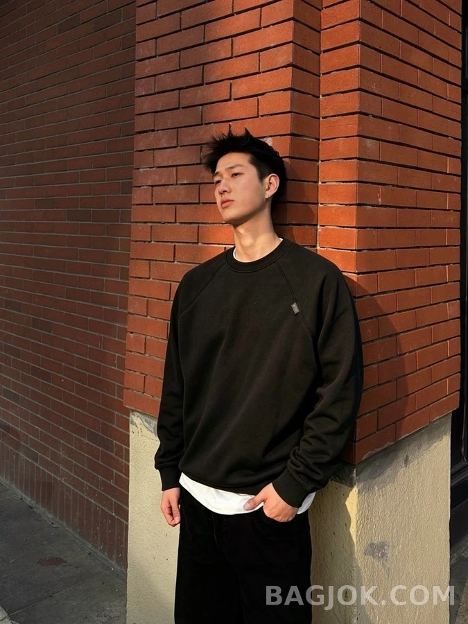 프라다 프라다 라벨 라글란 긴팔 티셔츠 상세 이미지