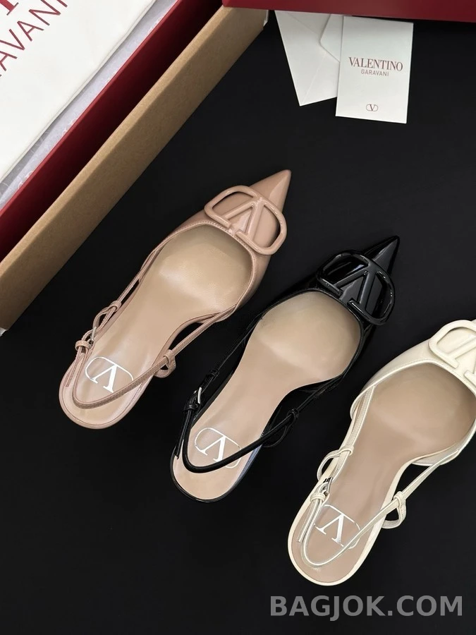 발렌티노 발렌티노 V 로고 페이턴트 슬링백 힐 상세 이미지
