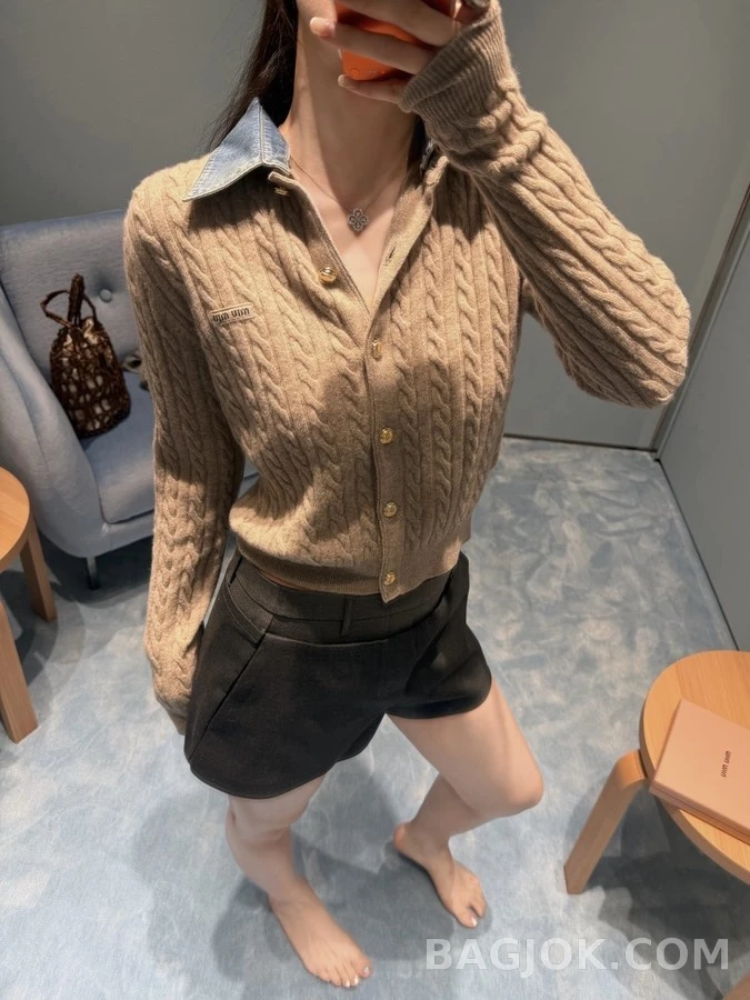 미우미우 미우미우 데님 칼라 케이블 가디건 상세 이미지