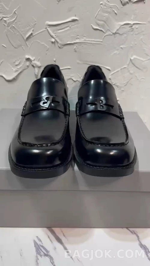 발렌시아가 발렌시아가 COMFY 로퍼 상세 이미지