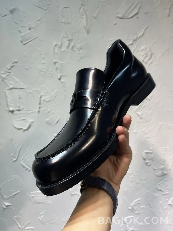 발렌시아가 발렌시아가 COMFY 로퍼 상세 이미지