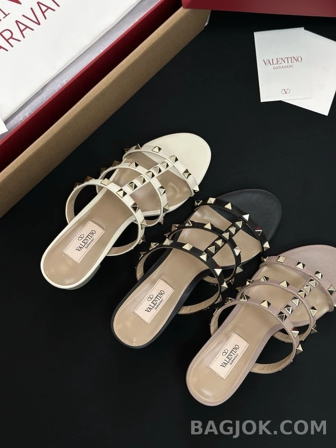 발렌티노 발렌티노 락스터드 스퀘어토 샌들 상세 이미지
