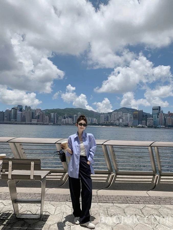 생로랑 세인트로랑 로고 스트라이프 셔츠 상세 이미지