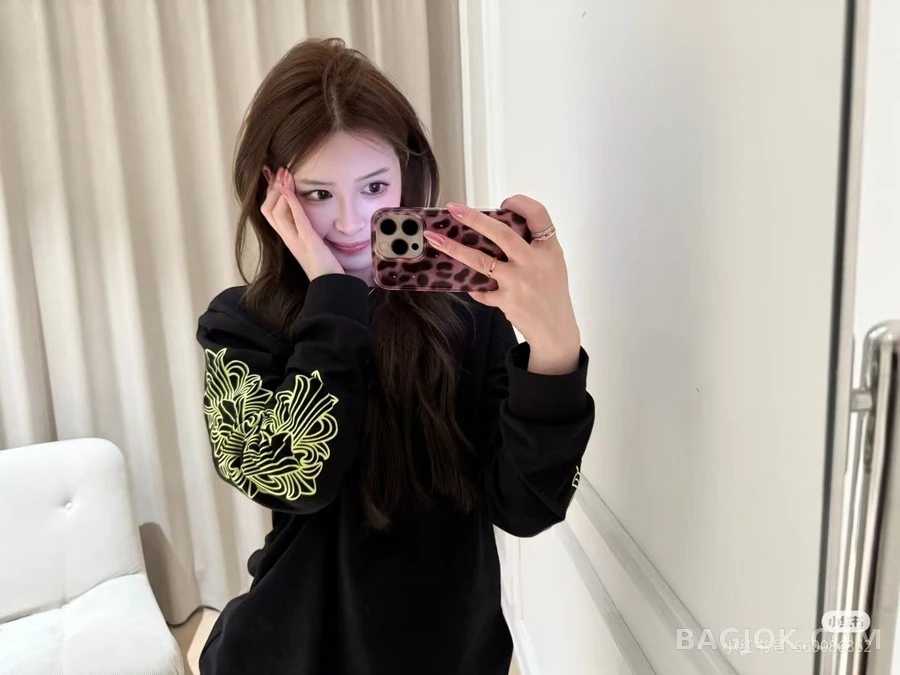 크롬하츠 크롬하츠 말발굽 소매 프린트 긴팔 티셔츠 상세 이미지