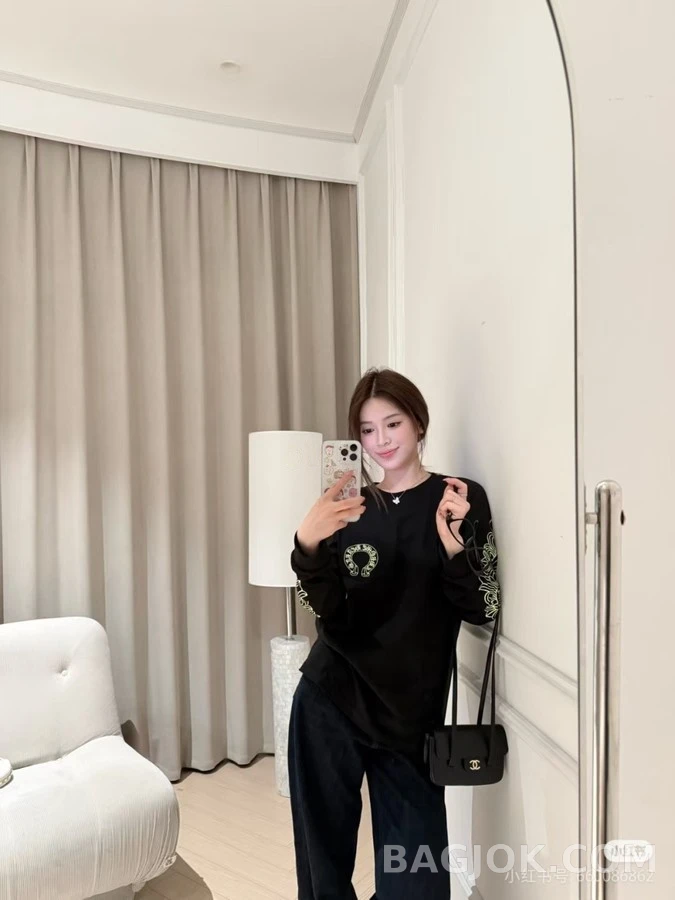 크롬하츠 크롬하츠 말발굽 소매 프린트 긴팔 티셔츠 상세 이미지