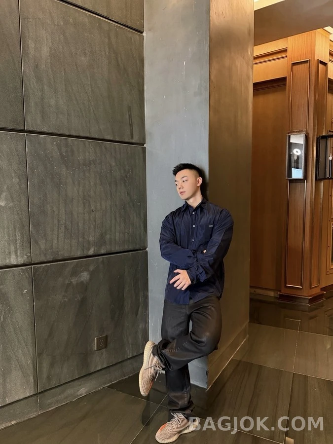 프라다 프라다 삼각 로고 셔츠 상세 이미지