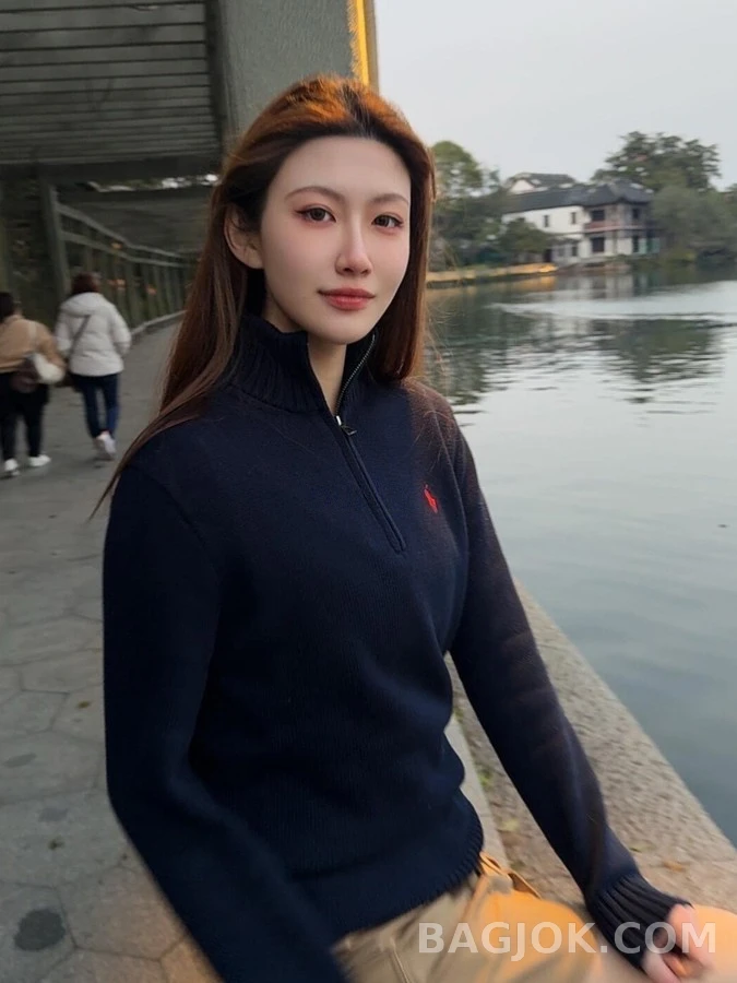 폴로 랄프 로렌 폴로 랄프 로렌 로고 자수 하프집업 니트 상세 이미지