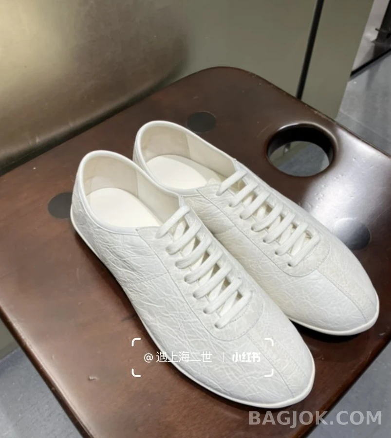 더로우 더로우 엠보싱 독일군 스니커즈 상세 이미지