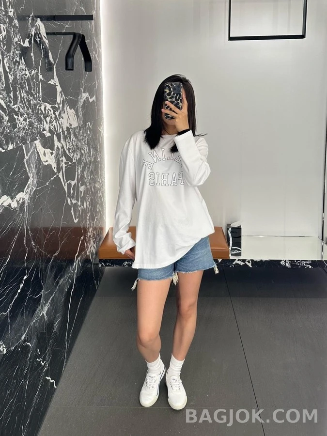 셀린느 셀린느 아치 레터링 긴팔 티셔츠 상세 이미지