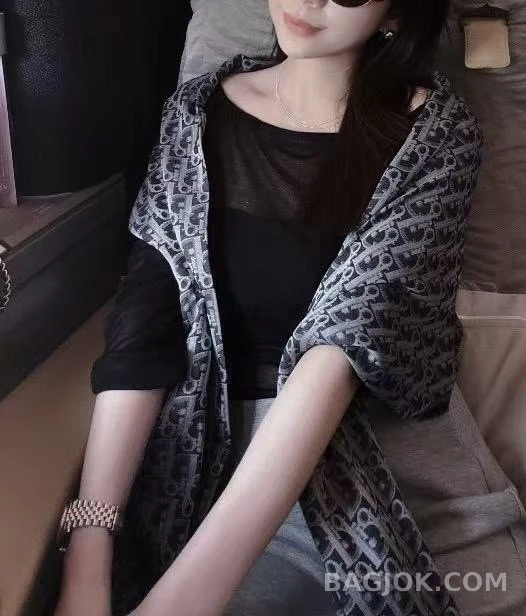 디올 디올 오블리크 레터링 자카드 머플러 상세 이미지