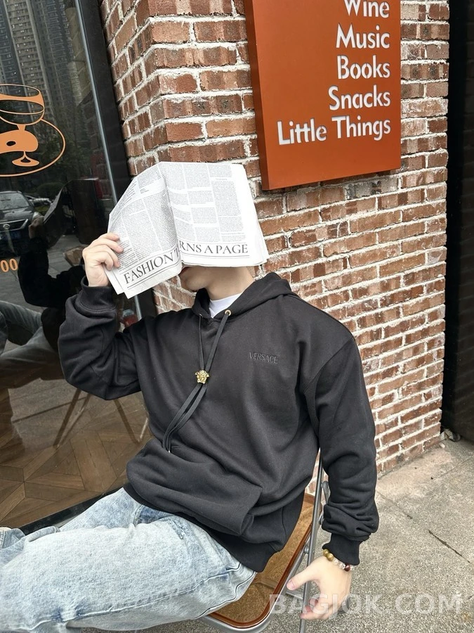 베르사체 베르사체 메두사 자수 로고 후드 맨투맨 상세 이미지