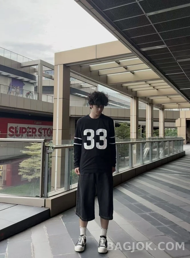 크롬하츠 크롬하츠 33 넘버링 스트라이프 긴팔 티셔츠 상세 이미지