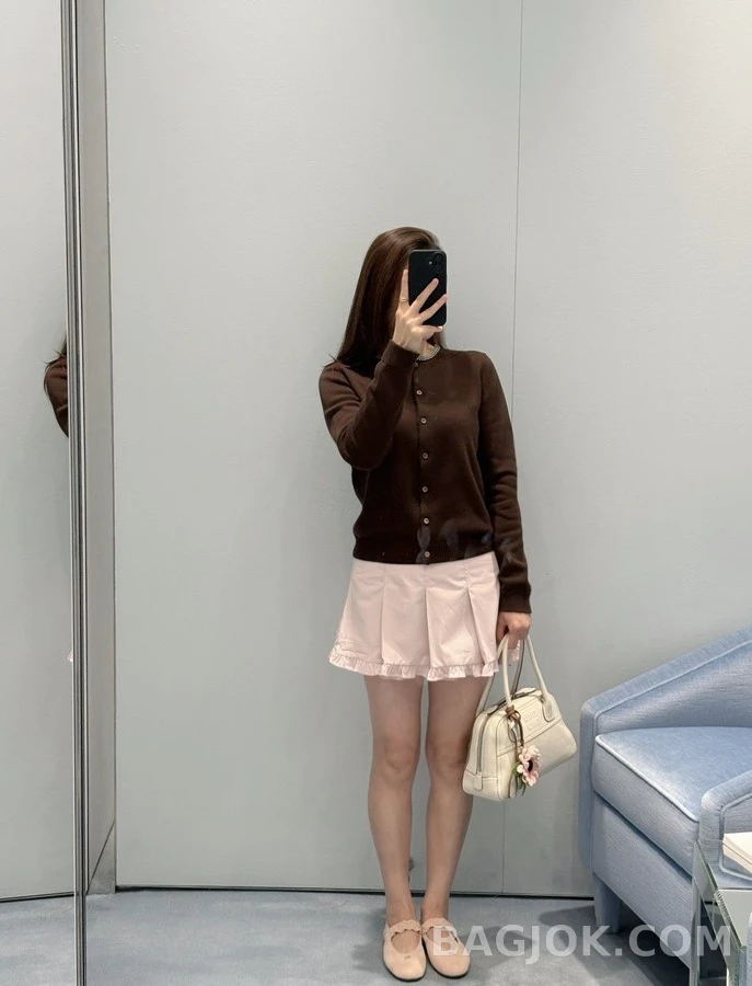 미우미우 미우미우 크리스탈 넥 가디건 상세 이미지