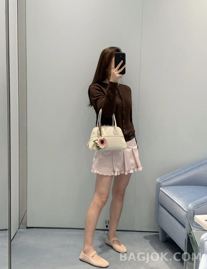 미우미우 미우미우 크리스탈 넥 가디건 상세 이미지