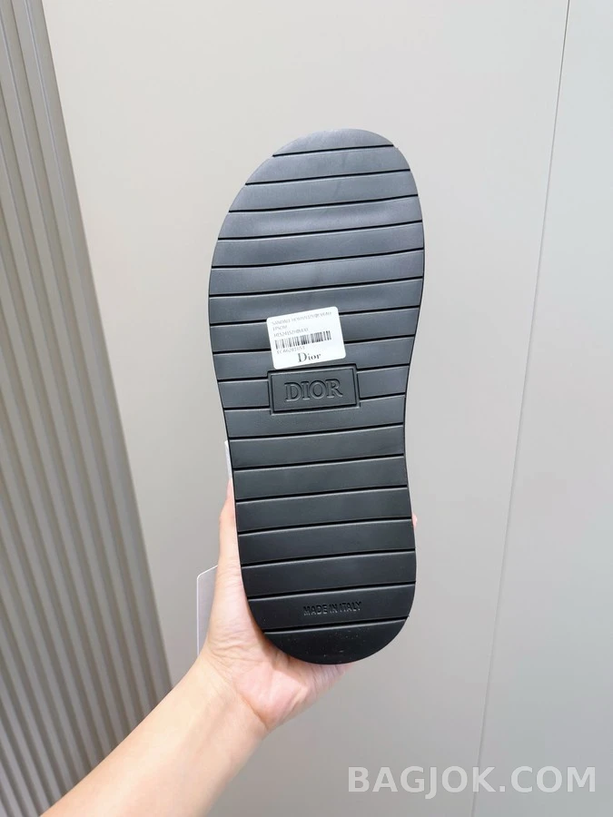 디올 디올 아쿠아 로고 크로스 스트랩 샌들 상세 이미지