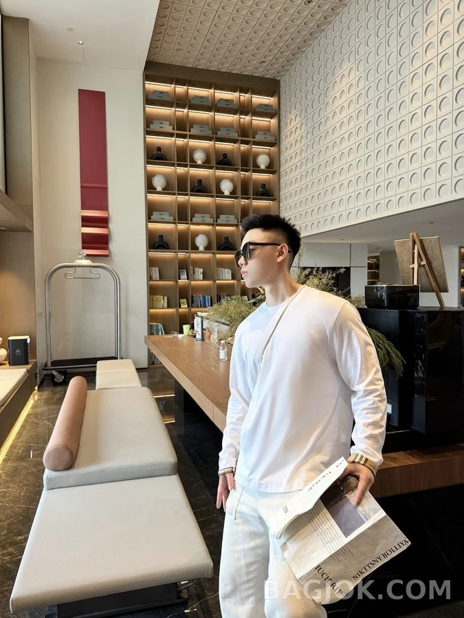 버버리 버버리 클래식 체크 커프스 긴팔 티셔츠 상세 이미지