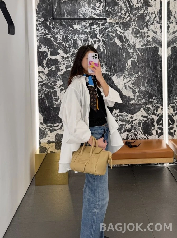 셀린느 셀린느 피터팬 카라 루즈핏 셔츠 상세 이미지