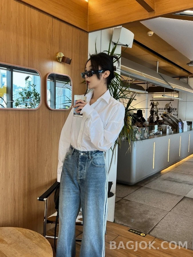 발렌시아가 발렌시아가 클래식 후면 로고 셔츠 상세 이미지
