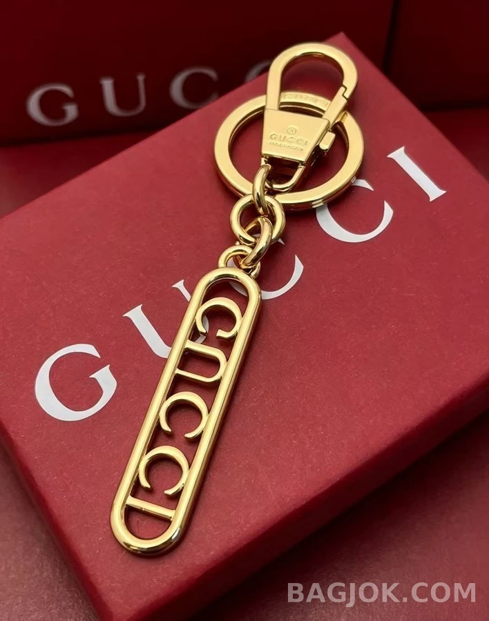 구찌 구찌 레터링 키링 상세 이미지