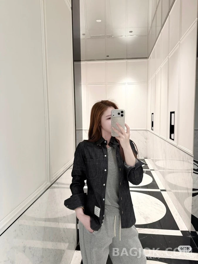 톰브라운 톰브라운 데님 슬리브 탭 셔츠 상세 이미지