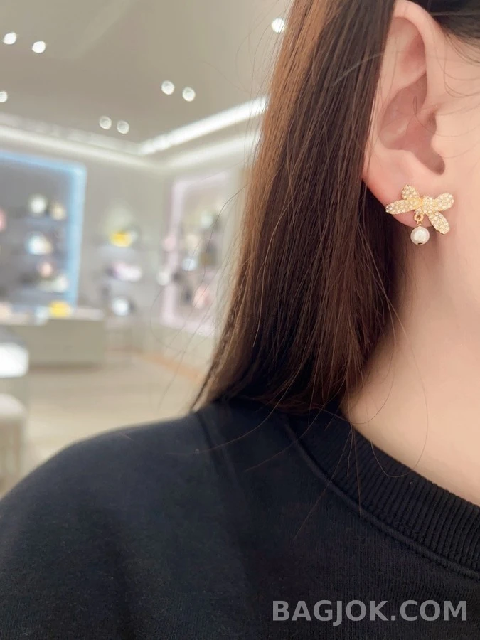 디올 디올 다이아몬드 보우 진주 드롭 귀걸이 상세 이미지
