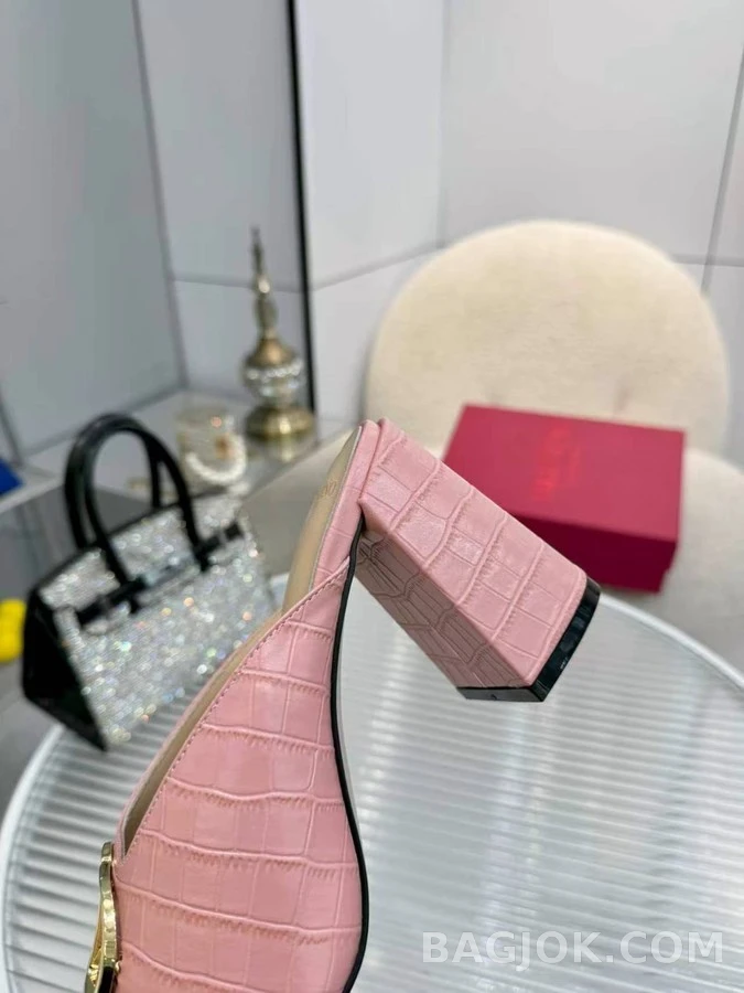 발렌티노 발렌티노 크록 엠보싱 금장 로고 뮬 상세 이미지